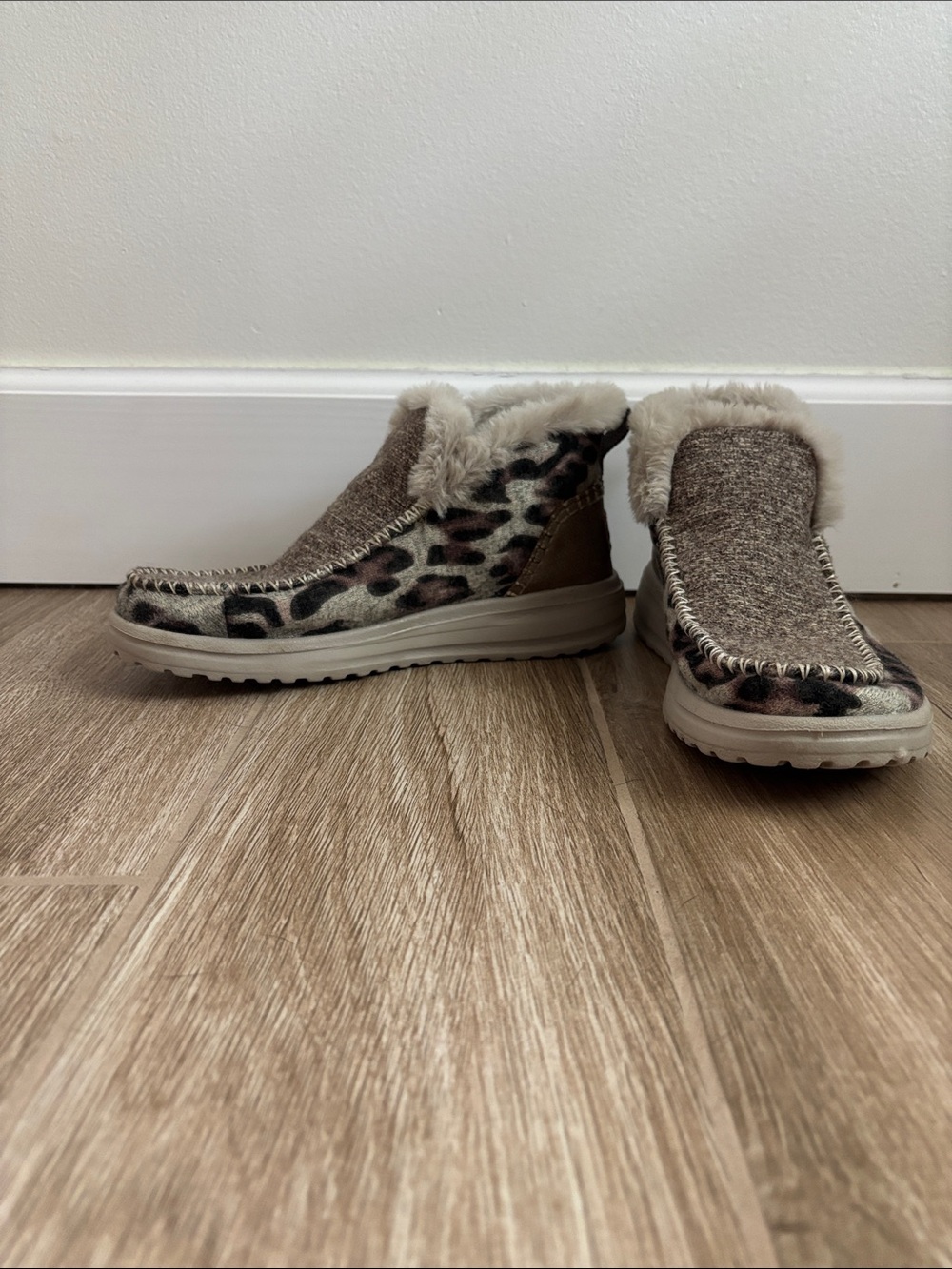 Hey Dude Women's Faux Fur Trim Leopard Moccasin Slippers - Brown